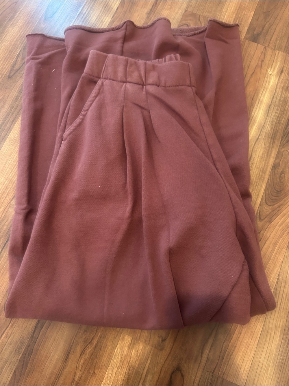 Aerie Street Trouser Sweats in Rust - Picture 2 of 3